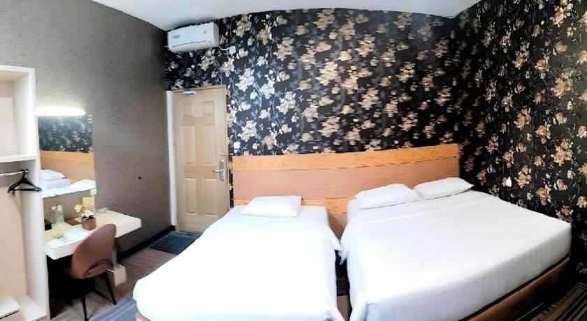 Mine Home Hotel By Sovia Bandung Kültér fotó